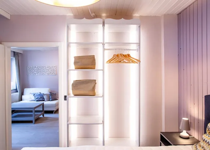 Luxury Homes アパートホテル